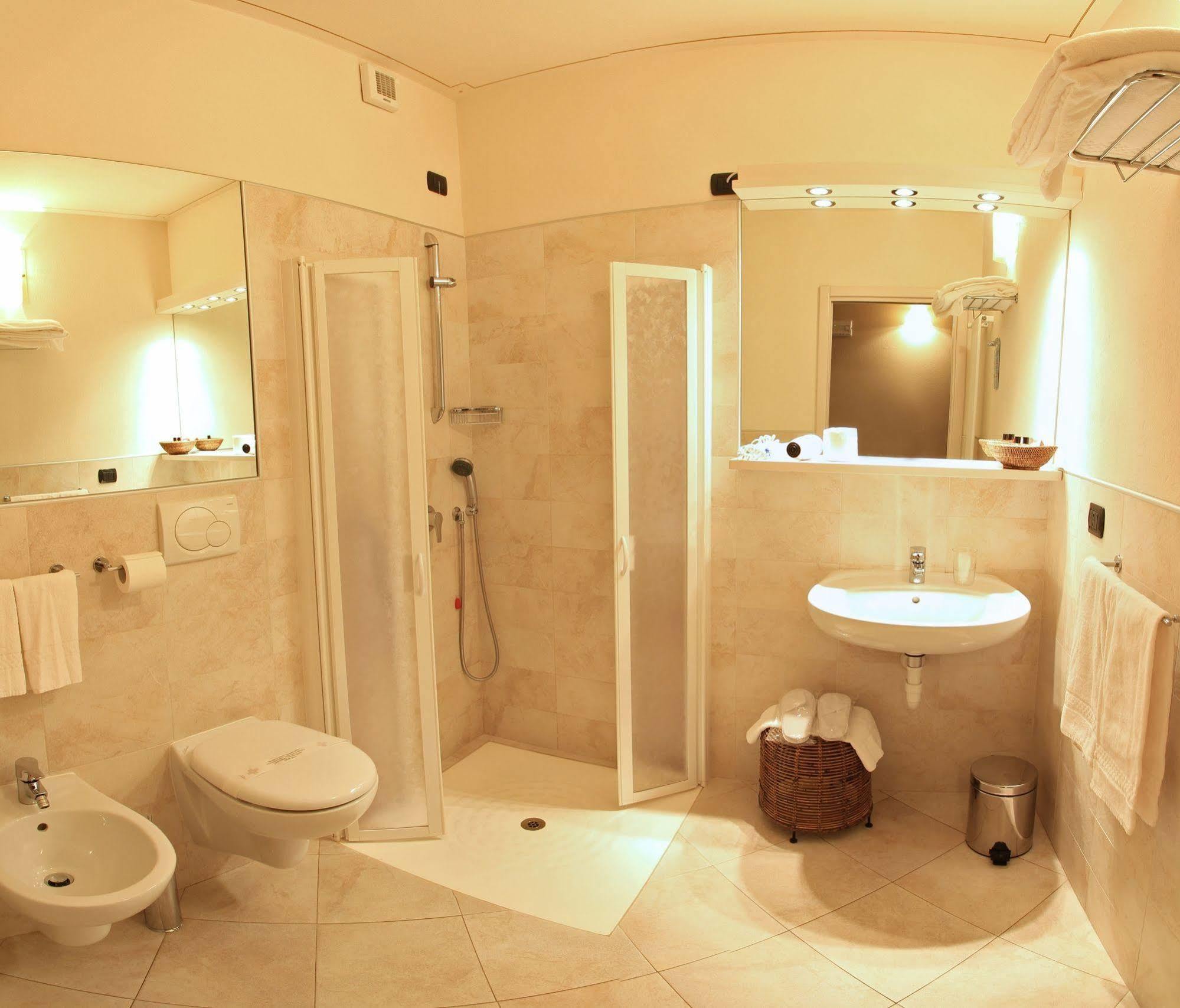 Albergo Della Ceramica Вилланова-Мондови Экстерьер фото